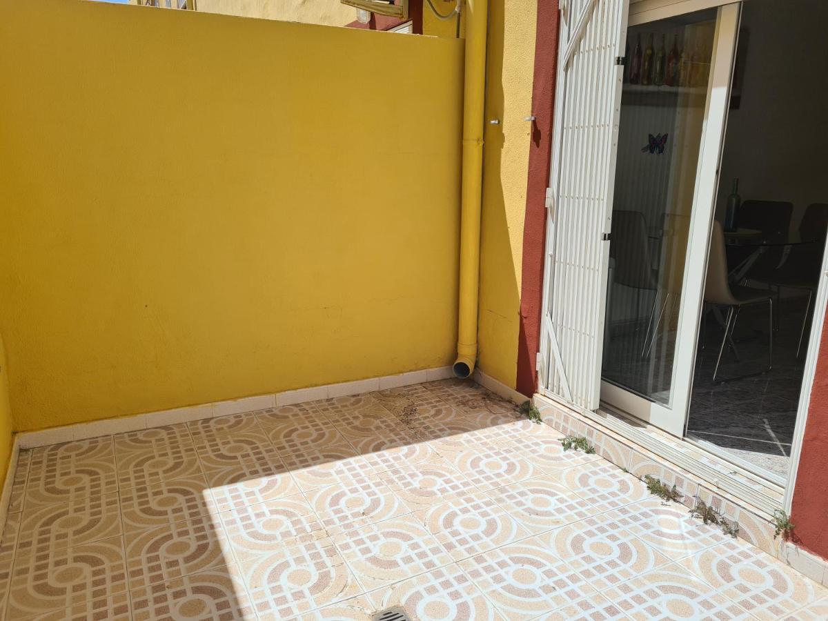 2 Bedroom Property In Closed Urbanisation Torrevieja Extérieur photo